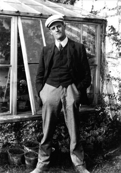 James Joyce, en una fotografía de su juventud.