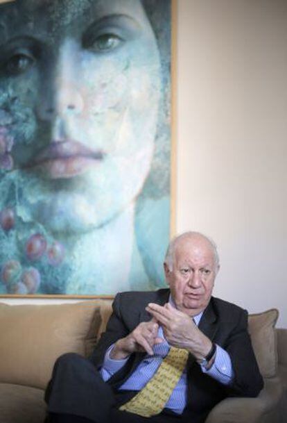 Ricardo Lagos, en la embajada de Chile en España.