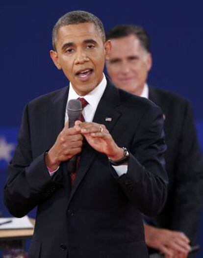 Obama responde a una pregunta durante el debate.