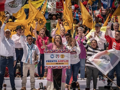 Xóchitl Gálvez es la candidata presidencial de la coalición Frente Amplio por México.