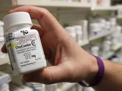 Un frasco de OxyContin, en una farmacia en Provo, Utah.