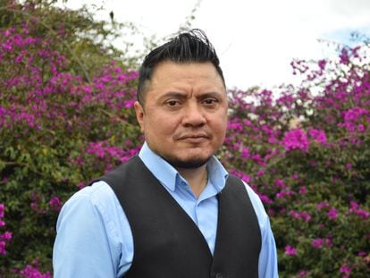 Jhonnathan Espinosa, autor de libro sobre hombres trans