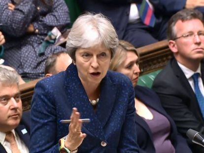 La primera ministra británica, Theresa May, este lunes en el Parlamento británico. AFP.