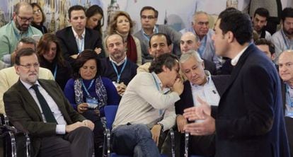 Rajoy, Floriano y Arenas escuchan a Moreno, el 24 de enero.