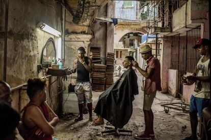 'Cuba, molt a prop del canvi', del fotògraf Tomás Munita per a 'The New York Times', guanyador del primer premi en la categoria Vida Quotidiana.