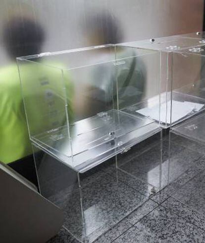 Urnas en el interior de la Asamblea Nacional Catalana (ANC) para el referéndum del 1 de octubre.