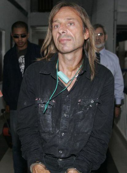 Alain Robert, el llamado 'Spiderman francés', detenido tras escalar las Torres Gemelas de Kuala Lumpur (Malaisia)