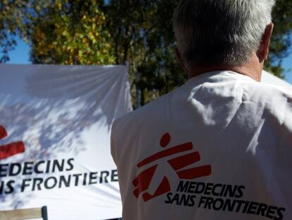 Un cooperante de Médicos sin Fronteras.