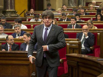 Carles Puigdemont, en el Parlamento catalán en la votación de la ley de transitoriedad, el pasado septiembre.