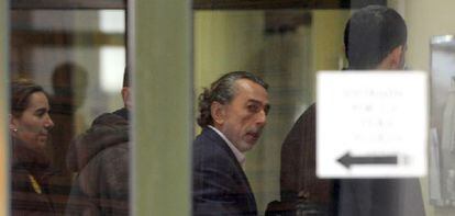 Francisco Correa sale del Tribunal Superior de Madrid, el pasado enero.