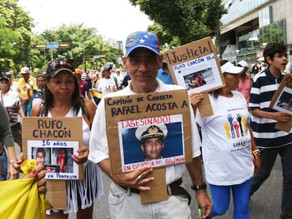 Protesta por la muerte del capitán Rafael Acosta Arévalo, el viernes en Caracas. 