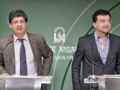 Diego Valderas y Antonio Ma&iacute;llo, el pasado d&iacute;a 13 en un acto de la Junta.