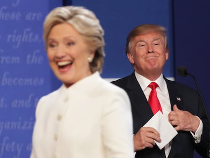 Hillary Clinton y Donald Trump en Las Vegas, Nevada, durante un debate de las elecciones presidenciales de 2016.