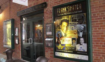Fachada del Museo Histórico de Hoboken, donde se conmemora al cantante en el centenario de su nacimiento.