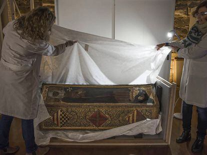 Caja mortuoria de Isabel de Aragón, una de las piezas que permanecían en el Museo de Lleida y que ahora están en Sijena.