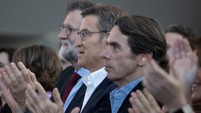 Mariano Rajoy, Alberto Núñez Feijóo y José María Aznar, en Valencia, el pasado 5 de febrero.