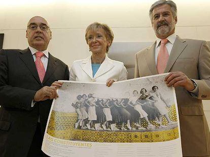 María Teresa Fernández de la Vega con Manuel Marín (derecha) y Javier Rojo, ayer.