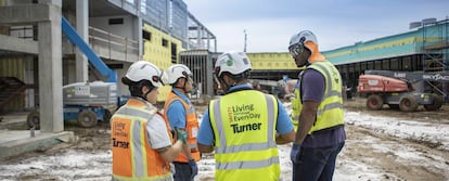 Trabajadores de la constructora Turner, filial estadounidense de ACS.