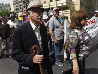 Protesta de pensionistes a Grècia contra les mesures d'austeritat.