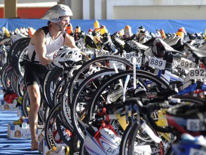 Participantes de la Triatl&oacute;n del domingo. 