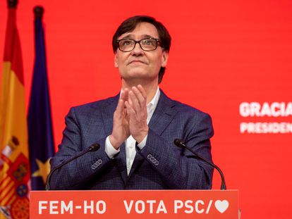 Salvador Illa celebra los resultados electorales en la sede del Partido Socialista en Barcelona.