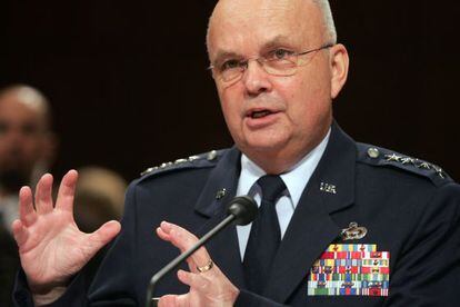 El general Michael Hayden, en una imagen de 2008.