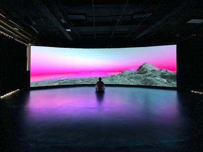 El 'Taller de Ideas' del MMMAD proyecta cuatro instalaciones de arte digital inmersivo en su espectacular pantalla de 10x3 metros de tamaño.
