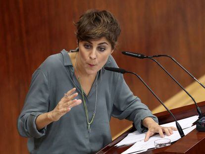 La portavoz de Podemos en la Asamblea de Madrid, Lorena Ruiz-Huerta, durante su intervenci&oacute;n en la segunda jornada del debate sobre el estado de la regi&oacute;n el pasado viernes.