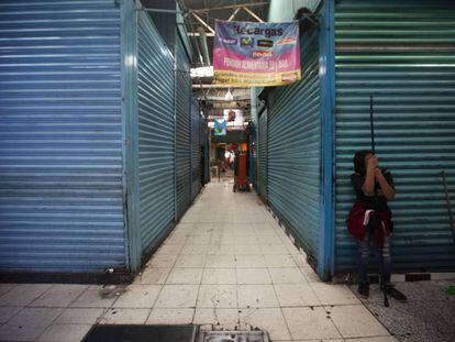 Comercios cerrados en la alcaldía de Xochimilco, en Ciudad de México, el 31 de marzo.