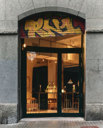 Bar Tiberi en paralelo