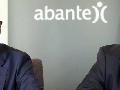José Luis Jiménez, director de inversiones del grupo Mapfre, junto a Santiago Satrústegui, presidente y fundador de Abante.