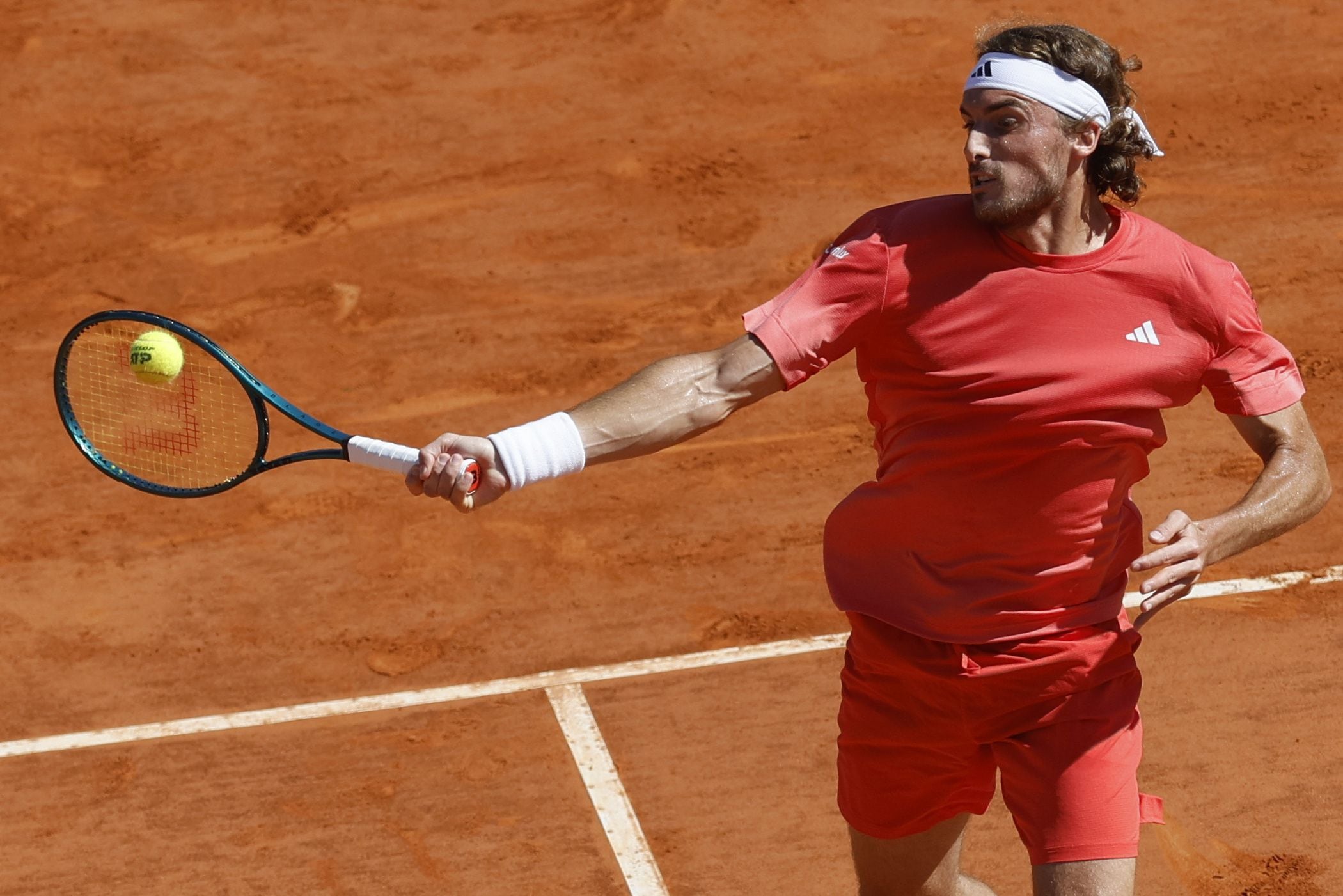 Tsitsipas eleva su tercer título en Montecarlo