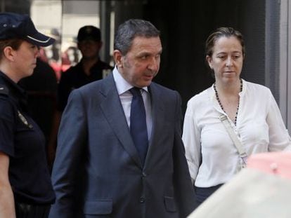 Florencia Mat&eacute;, esposa de Jenaro Garc&iacute;a, al salir de la Audiencia Nacional.