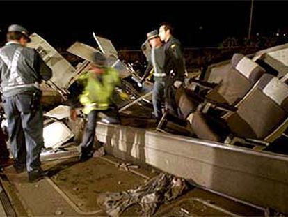 Imagen del accidente del Talgo Madrid-Cartagena, en Tobarra (Albacete), el 4 de enero de 2003.