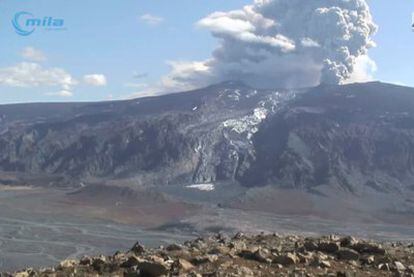 Captura de imagen tomada el pasado día 10 de una de las <i>webcams</i> frente al volcán.