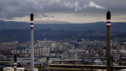 Vista de la refinería de Repsol en A Coruña.