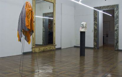 La instalación del artista italiano Patrick Tuttofuoco.