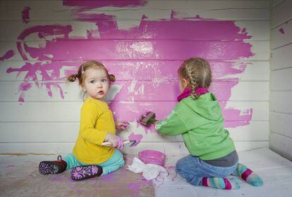 La pintura es uno de los juguetes que m&aacute;s preocupan a los posibles por su posible toxicidad. 