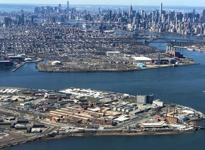 Aerial view of the Rikers Island jail complex in the foreground in 2017.
