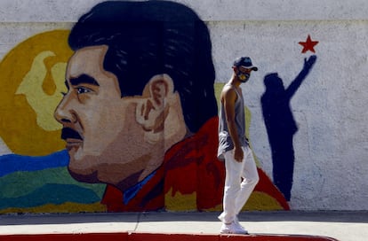 Un mural de Nicolás Maduro en una calle de la ciudad de Guacara, en el norte del Venezuela, el pasado 2 de diciembre.