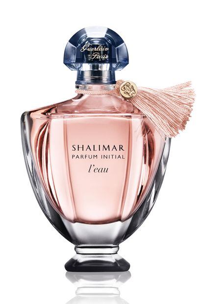 Shalimar Parfum Inital L'Eau de Guerlain (desde 52 euros). Interpretación más fresca y sensual del clásico con más notas florales.