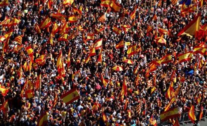 Cientos de miles de personas participan en la marcha.