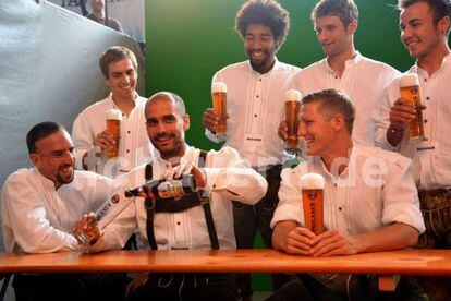 Guardiola, junto a los jugadores del Bayern de Múnich