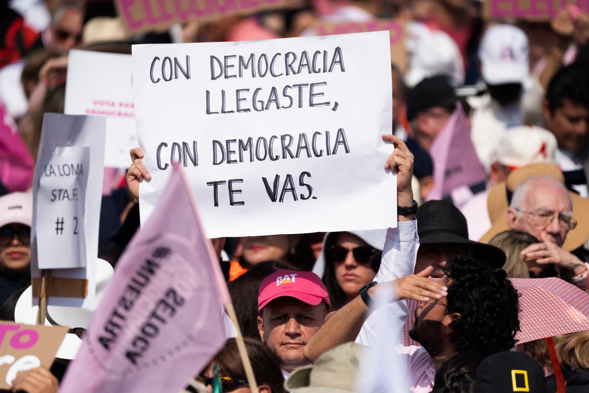 Las imágenes de la Marcha por nuestra democracia en el Zócalo ...
