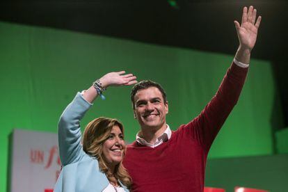 Pedro S&aacute;nchez y Susana D&iacute;az en un mitin en Torremolinos (M&aacute;laga) durante la campa&ntilde;a electoral. 