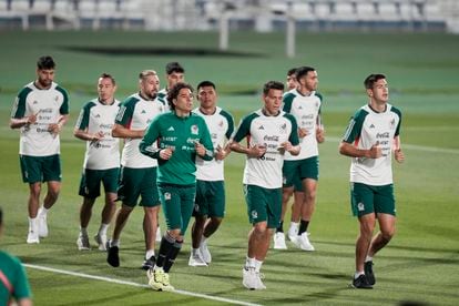 Los jugadores de México durante un entrenamiento, en Qatar.