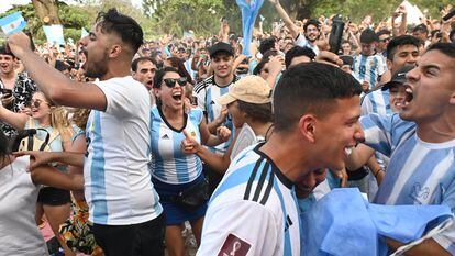 La historia de la casa de Maradona en Buenos Aires donde la afición se reúne para ver a Argentina 