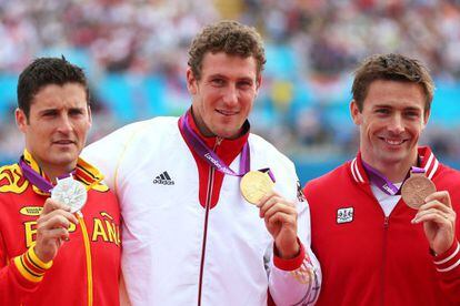 David Cal (plata), Brendel (oro) y Oldershaw (bronce), en el podio.