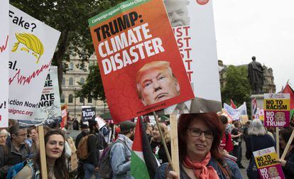 Protesta ecologista el pasado martes en Londres contra Donald Trump.