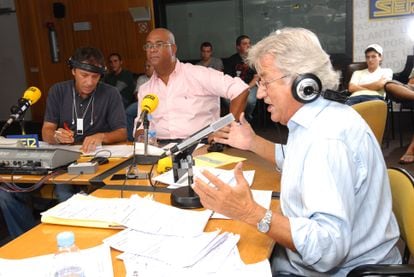 QWYAQYOKU5DEXOQKLQ2WVAUUXY - Muere el histórico locutor de radio Pepe Domingo Castaño a los 80 años